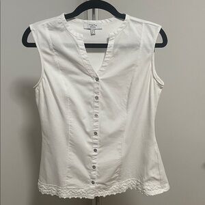 White Sleeveless Blouse – Tinta (Spain)